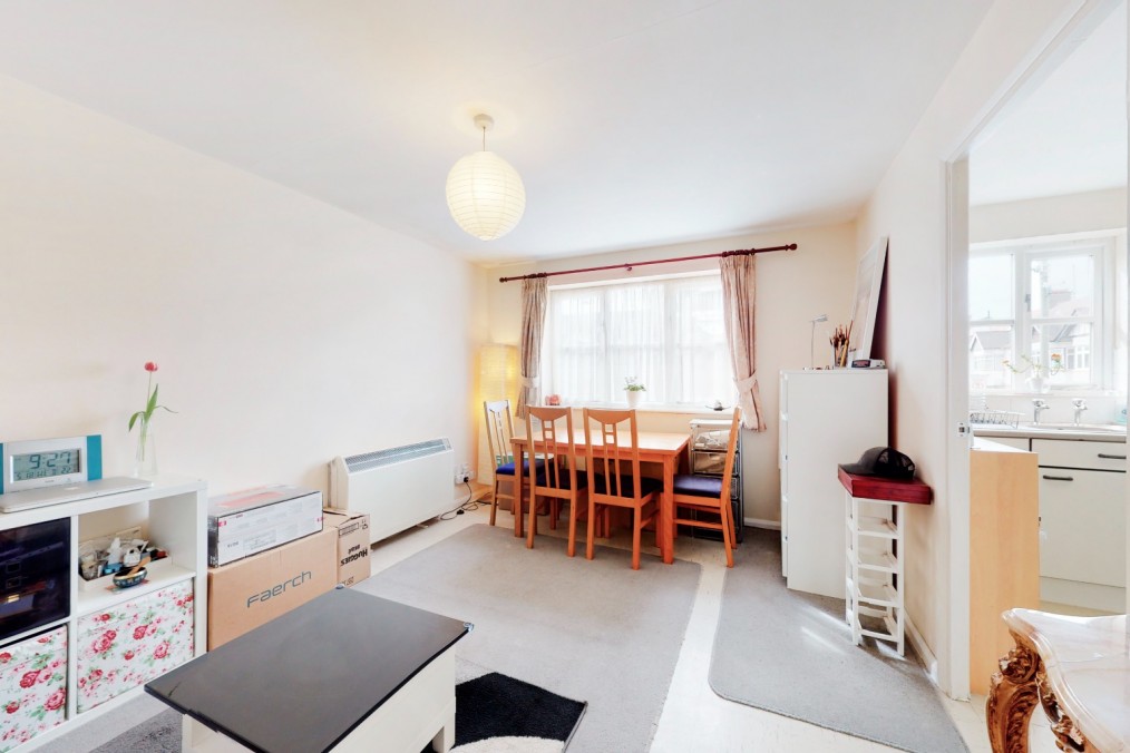 Draycott Close, Cricklewood, NW2