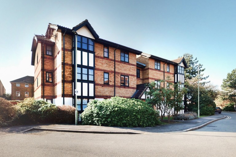 Woodvale Way, Cricklewood, NW11