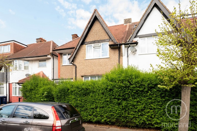 Clifton Gardens, Temple Fortune, NW11