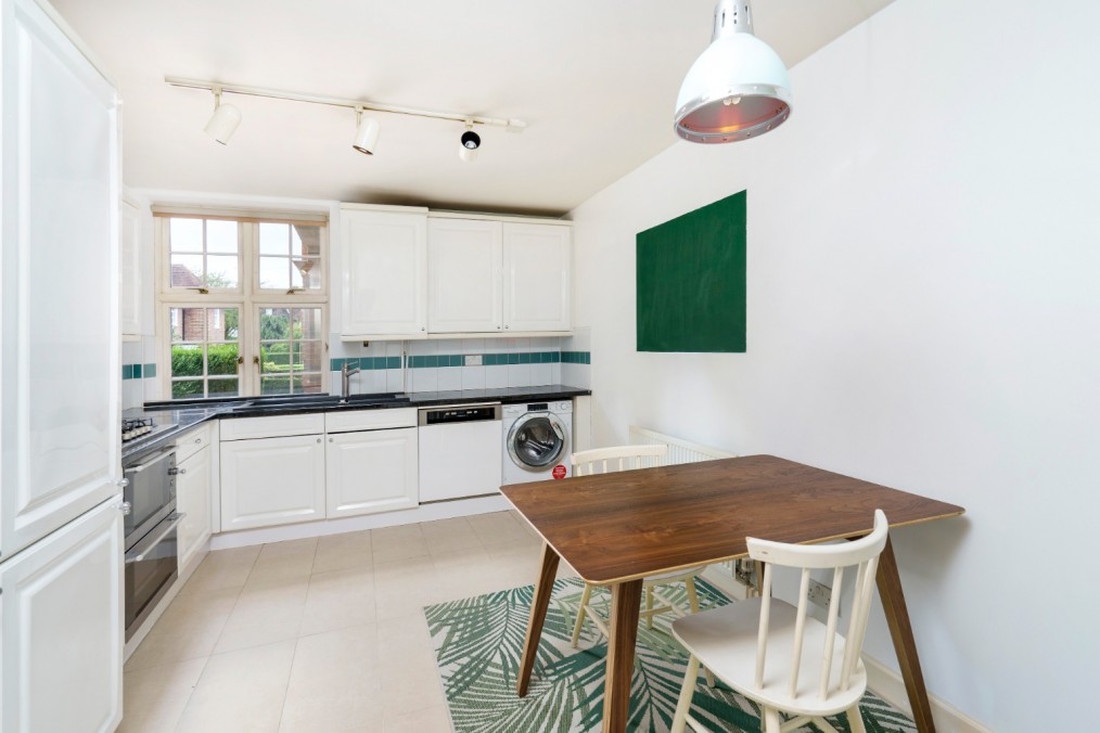 Heathview Court, Corringway, Hampstead Garden Suburb, NW11