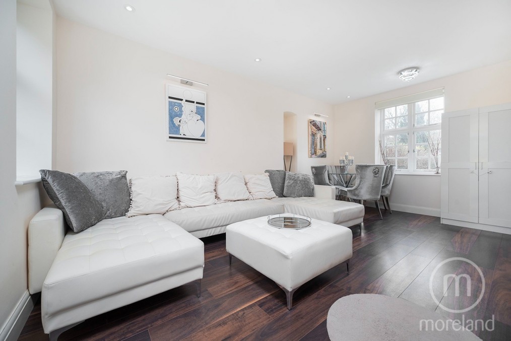 Addison Way, Hampstead Garden Suburb, NW11