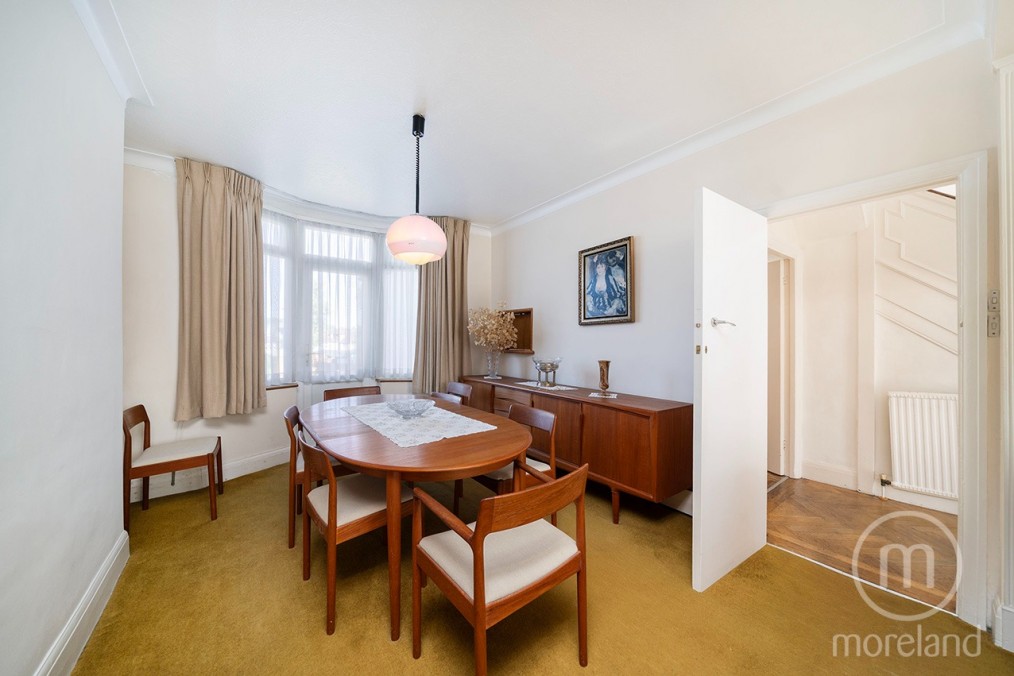 Tenterden Drive, Hendon, NW4
