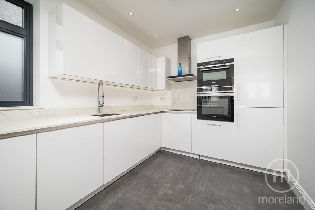Finchley Road, Golders Green, NW11