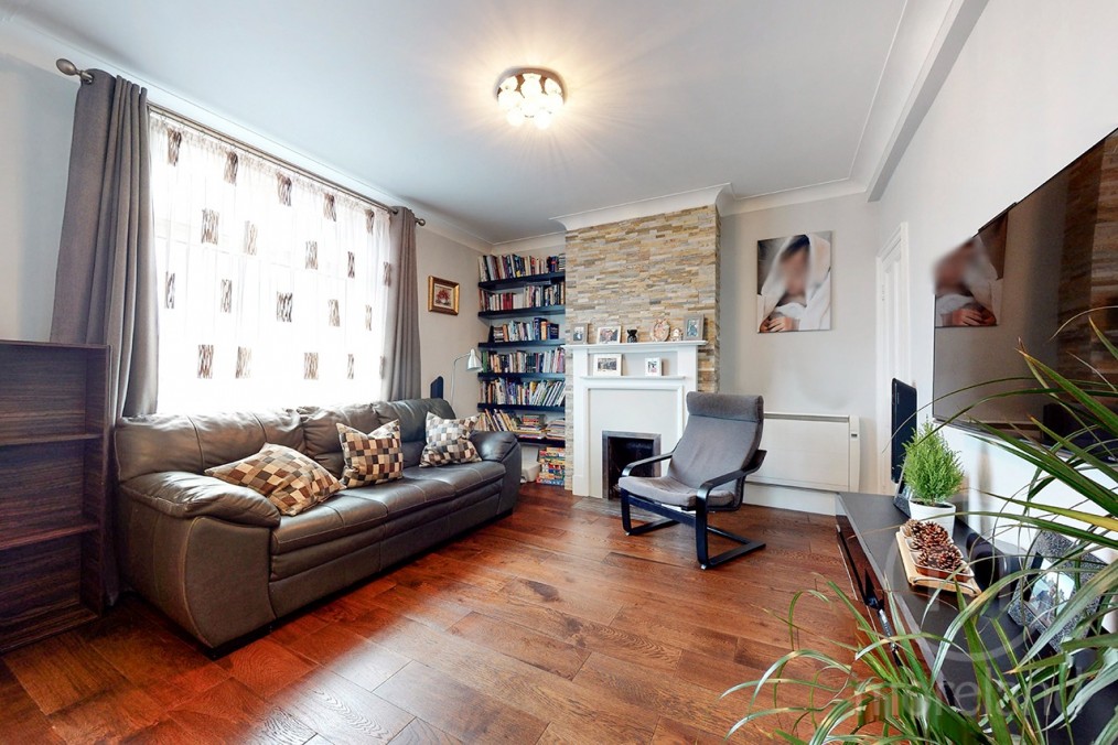 Pennine Mansions, Pennine Drive, London, NW2