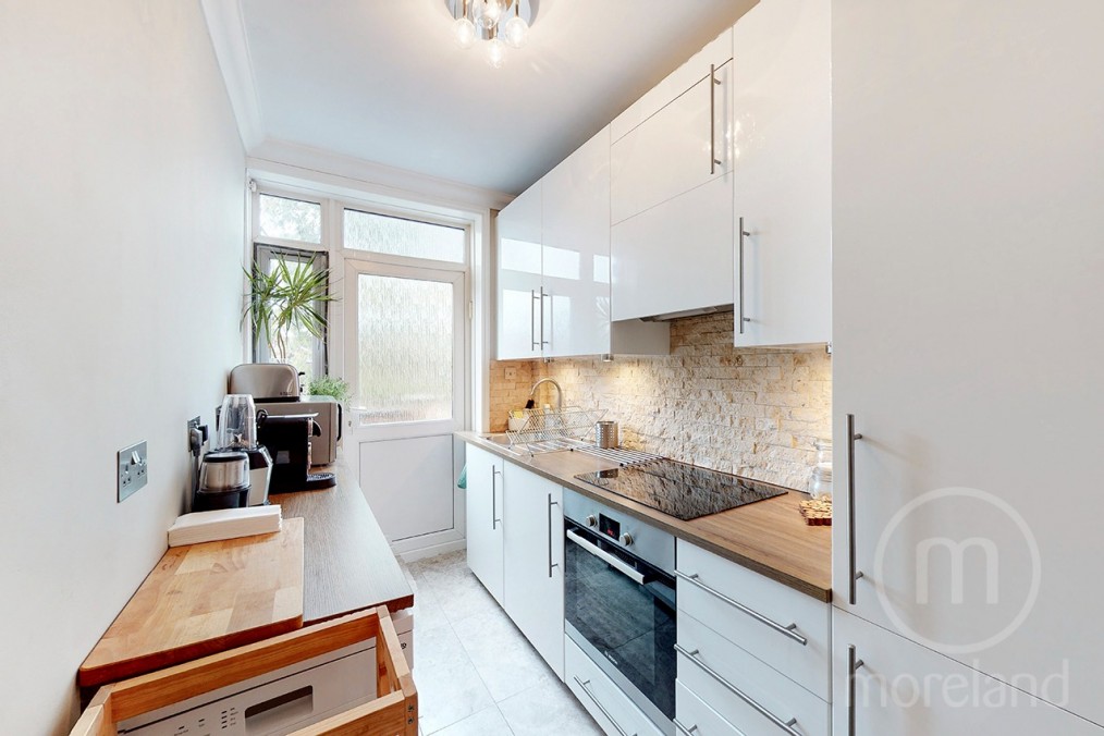 Pennine Mansions, Pennine Drive, London, NW2