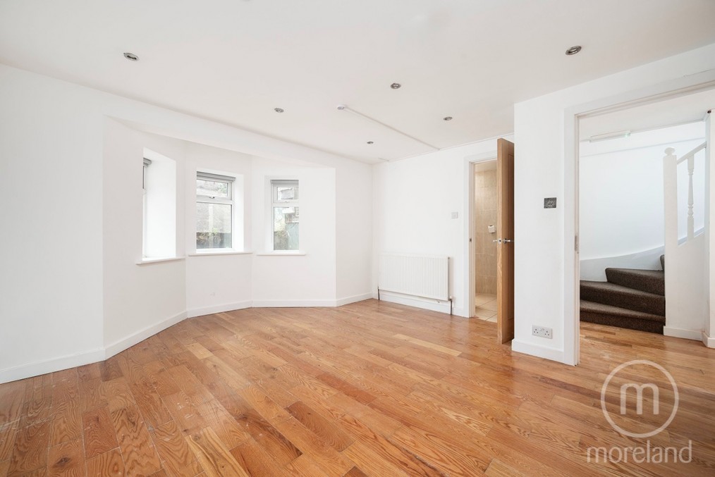 Woodstock Avenue, London, NW11 9RJ