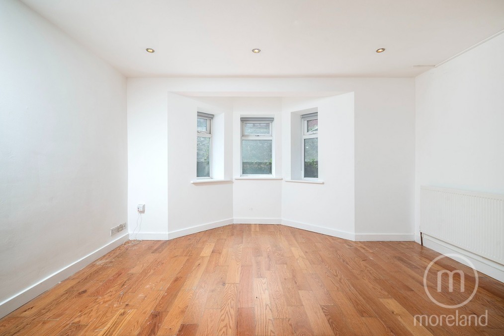 Woodstock Avenue, London, NW11 9RJ
