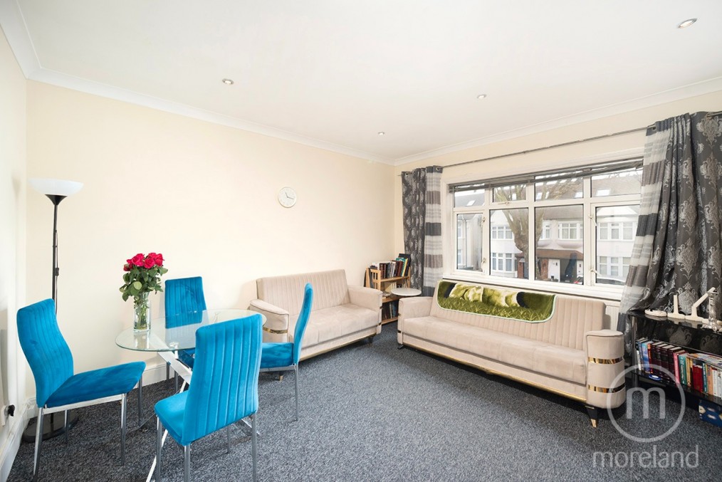 Hayes Crescent, Temple Fortune, NW11