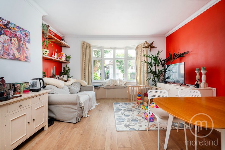 Ashbourne Avenue, Temple Fortune, NW11