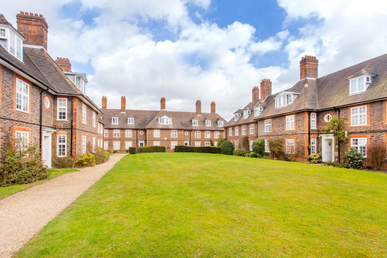 Bigwood Court, Bigwood Road, Golders Green, London, NW11