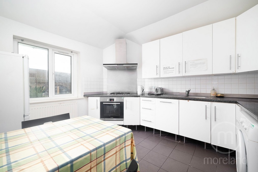 Golders Green Crescent, Golders Green, NW11