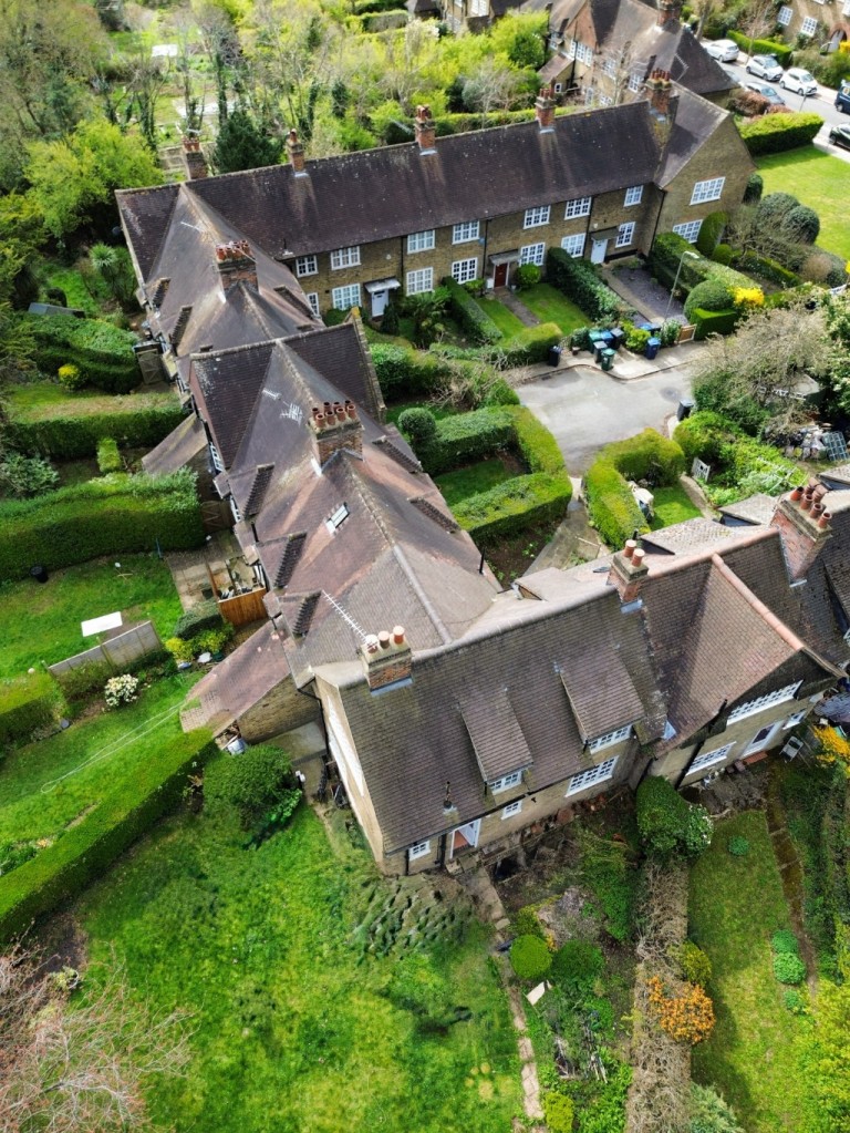 Asmuns Place, Hampstead Garden Suburb, NW11