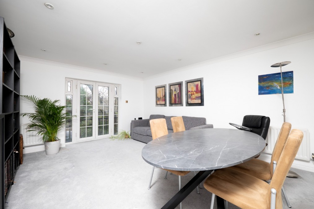 Sunningfields Road, Hendon NW4