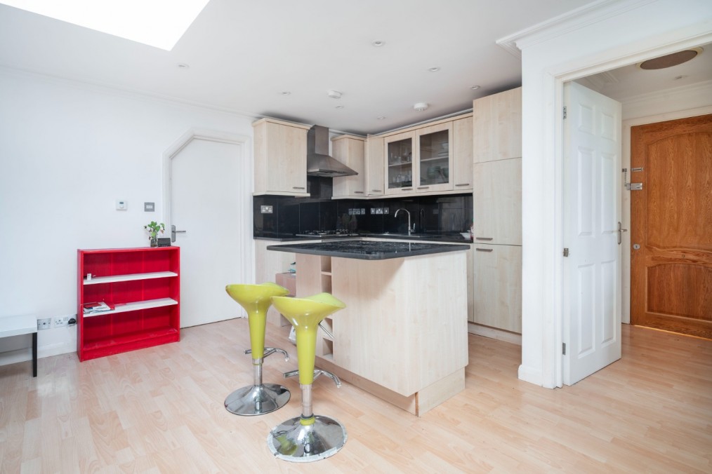 Woodstock Avenue, Golders Green NW11