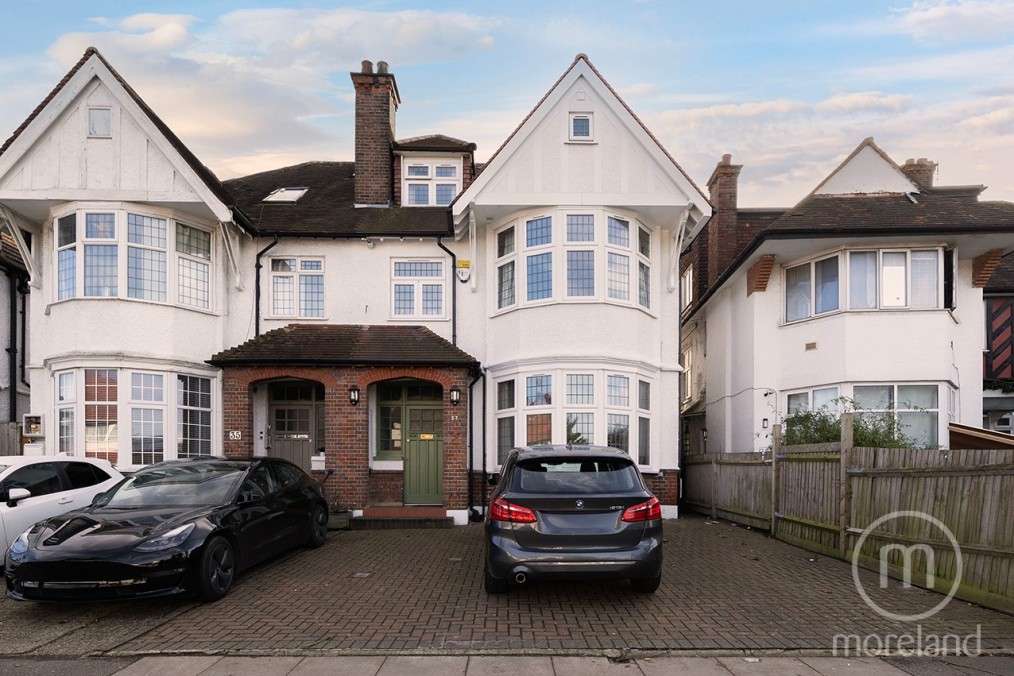 Woodstock Avenue, Golders Green, NW11
