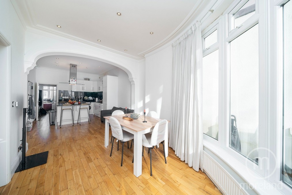 Woodstock Avenue, Golders Green, NW11