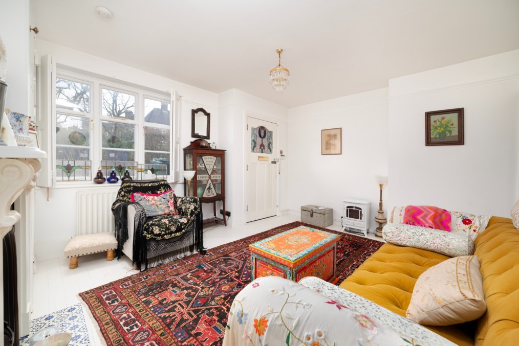 Addison Way, London, NW11