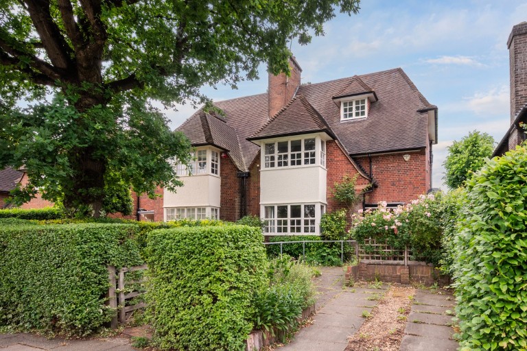 Rotherwick Road, Hampstead Garden Suburb, NW11