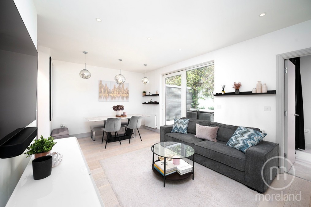 Adams Close, Finchley N3