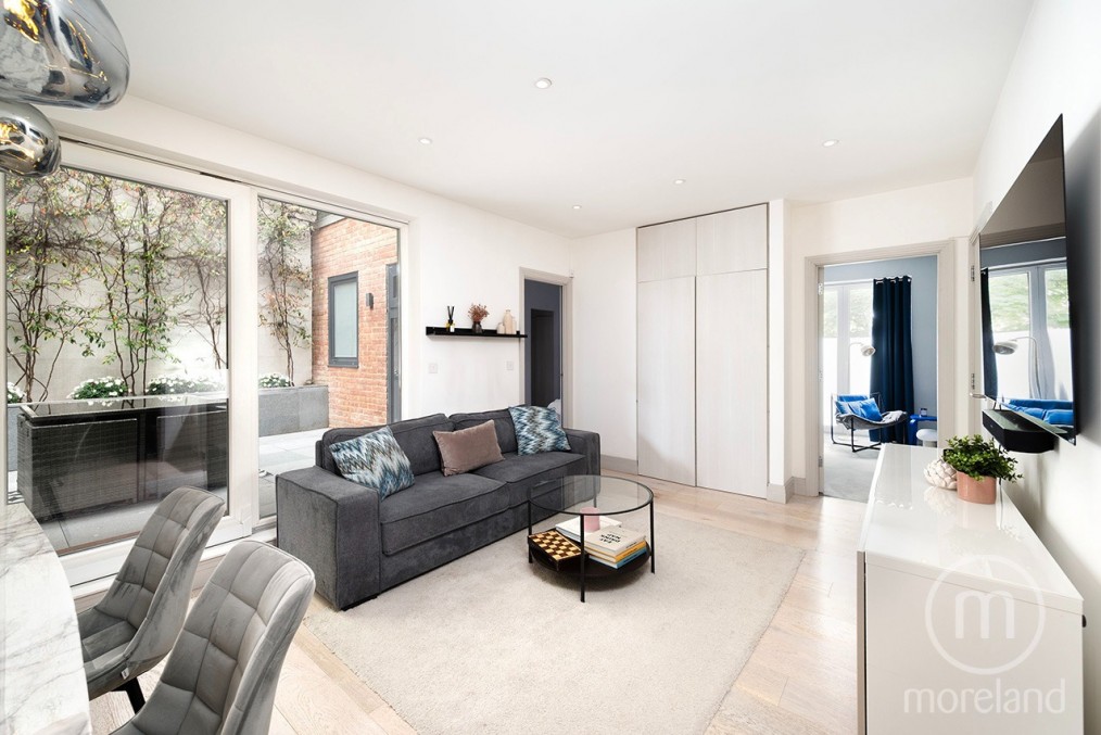 Adams Close, Finchley N3