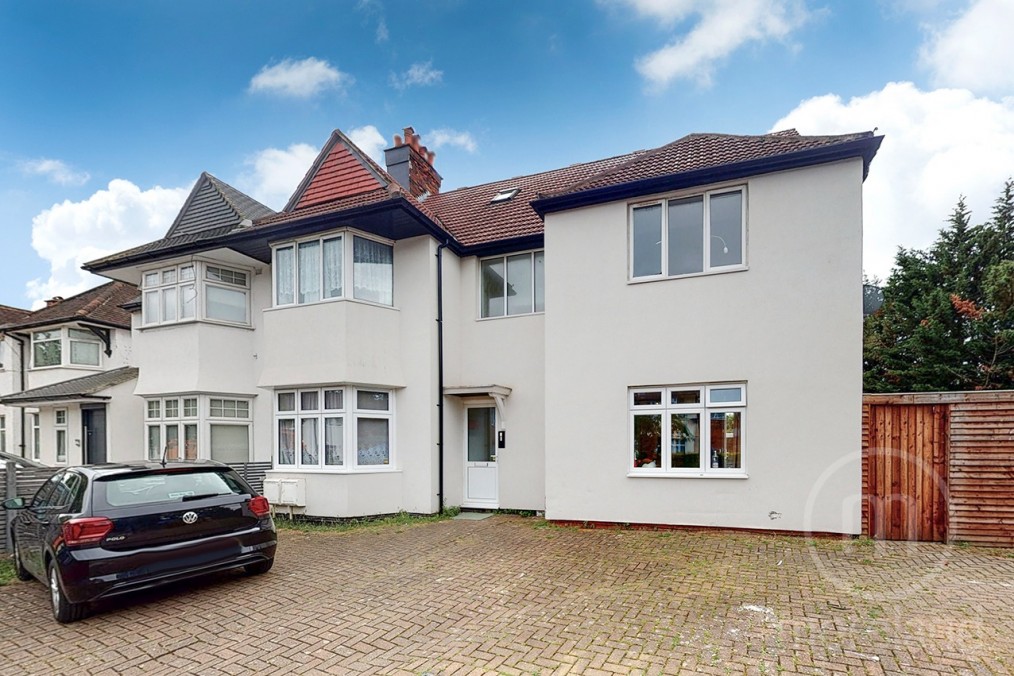 Golders Gardens, Golders Green, NW11