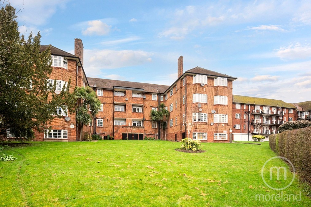 Beaufort Park, Golders Green, NW11