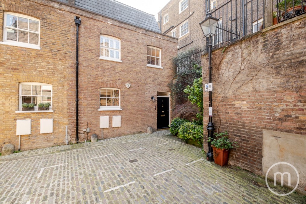 Richardsons Mews, Fitzrovia, W1T