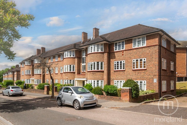 Beaufort Park, London, NW11