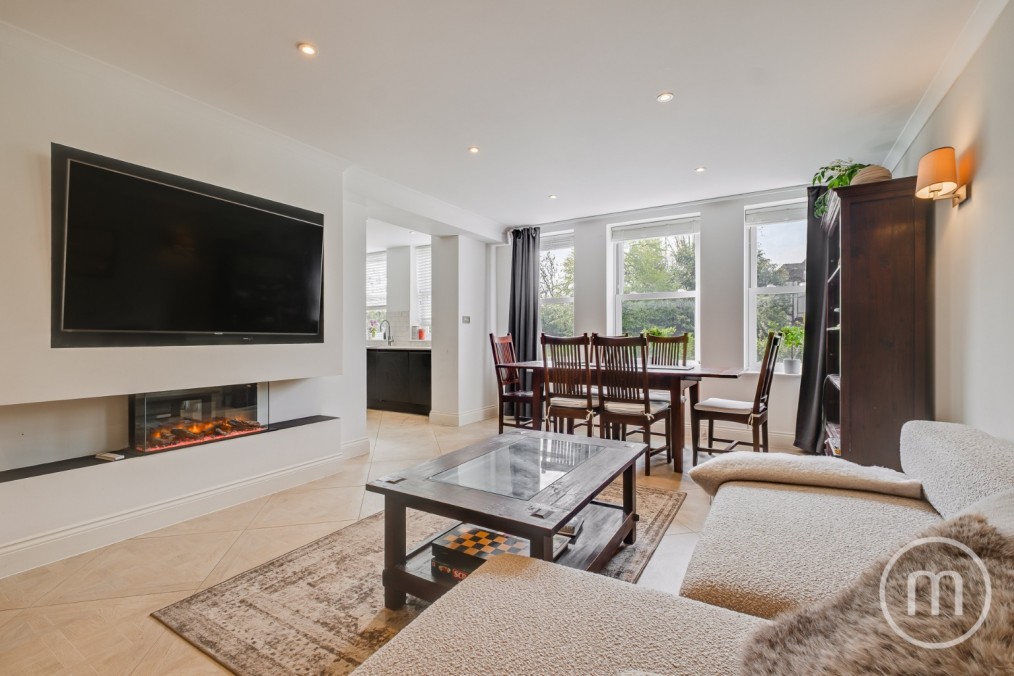 Woodstock Road, Golders Green, NW11