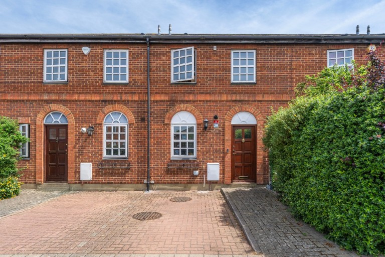 Elsinore Gardens, London NW2