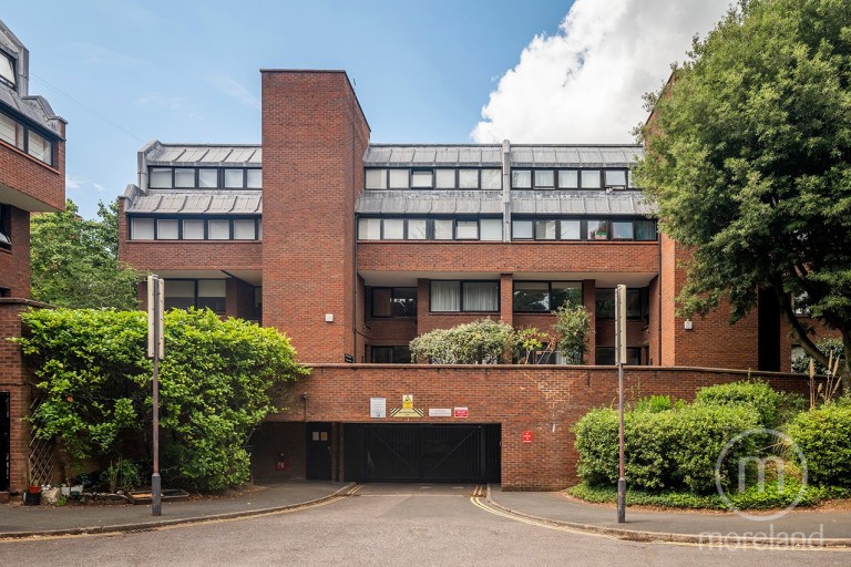 Chandos Way, London, NW11