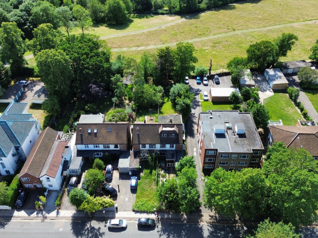 Sunningfields Road, Hendon, NW4