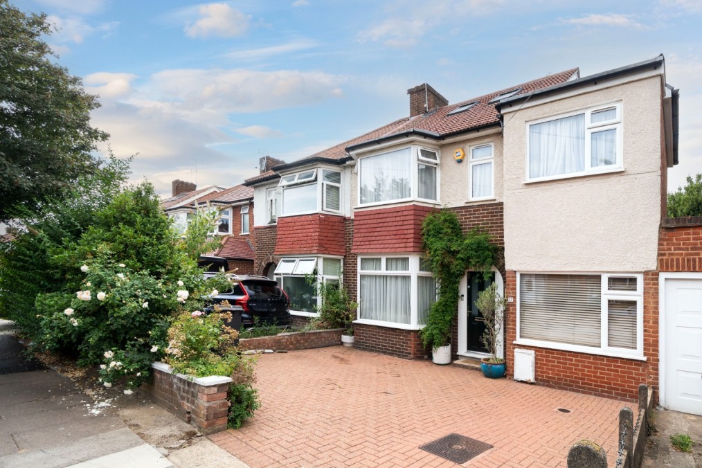 Cheviot Gardens, Golders Green Estate, NW2