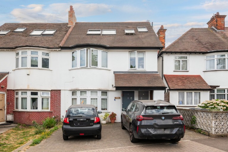 Russell Gardens, Golders Green, NW11