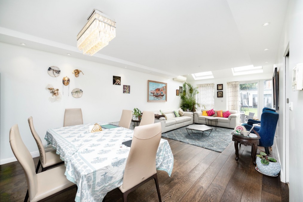 Russell Gardens, Golders Green, NW11
