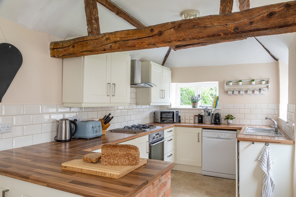 Thame Road, Great Haseley