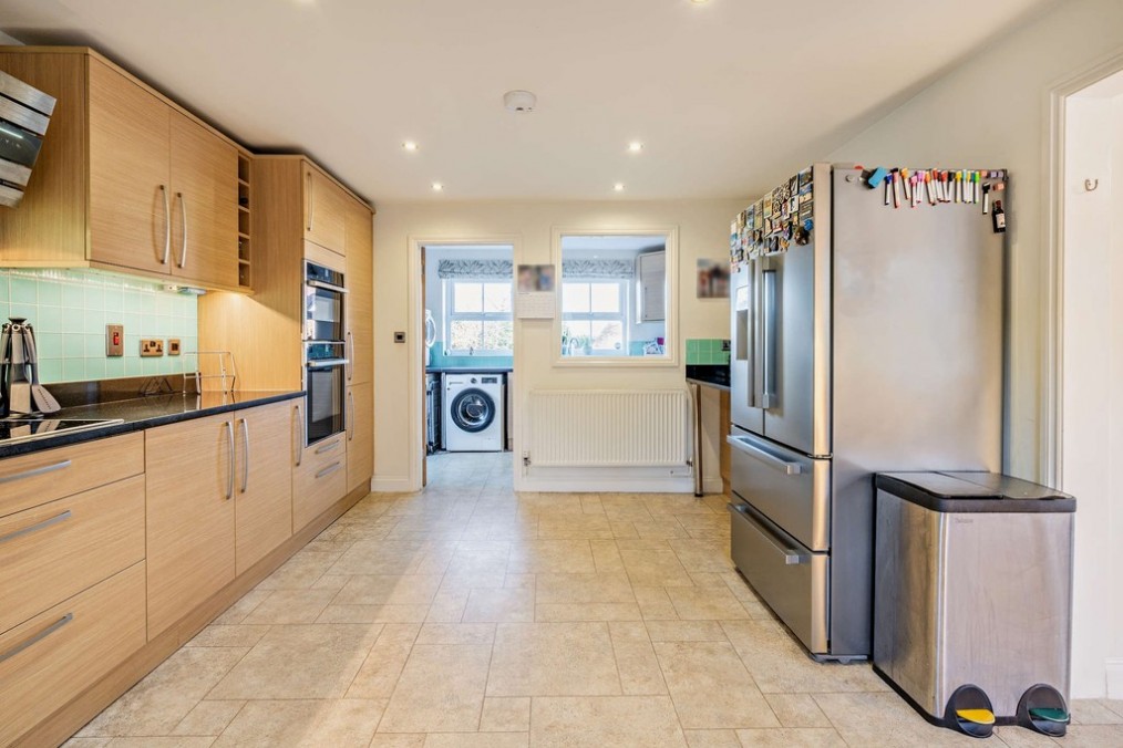 Swan Gardens, Tetsworth, Thame