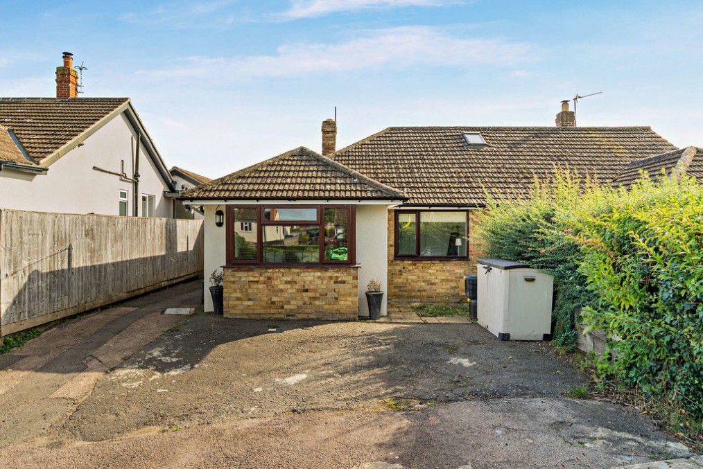 Thame Road, Great Milton