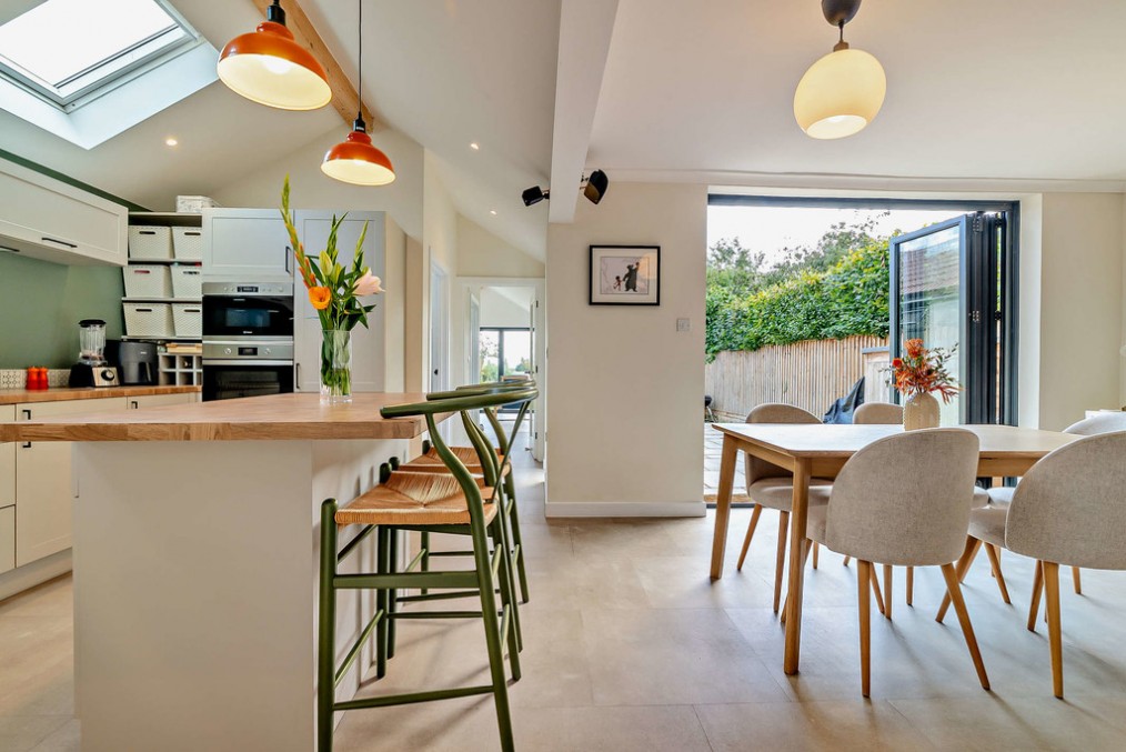Thame Road, Great Milton