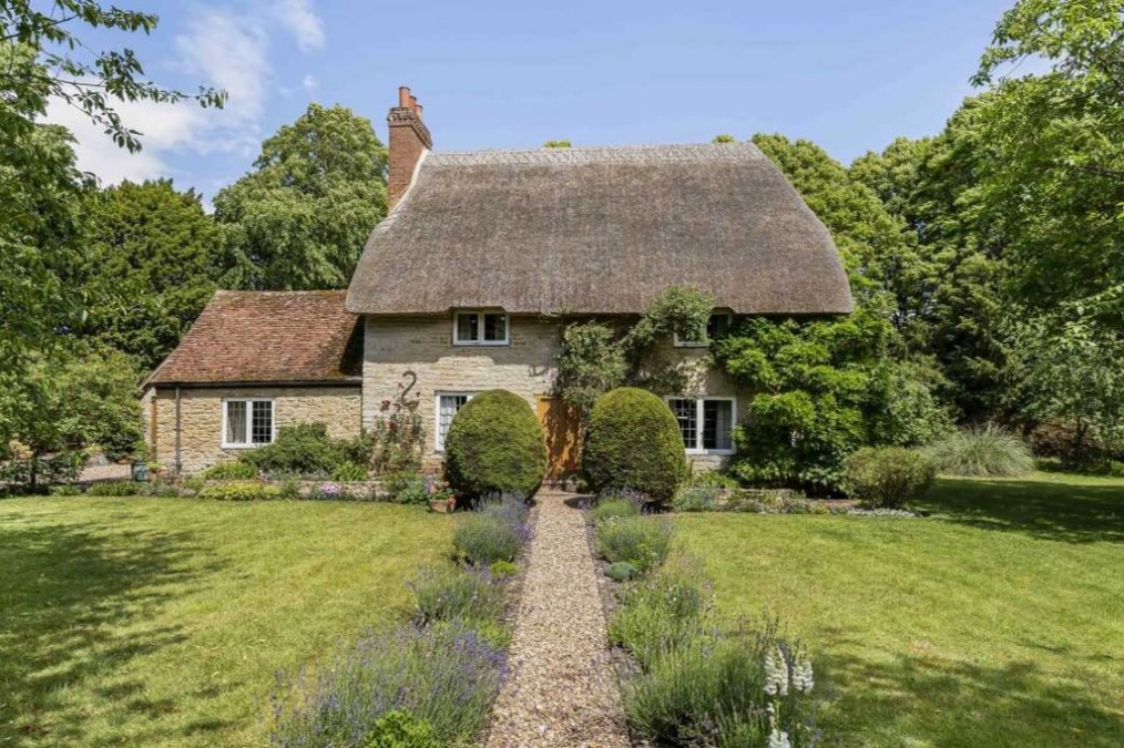 Little Haseley, Oxford