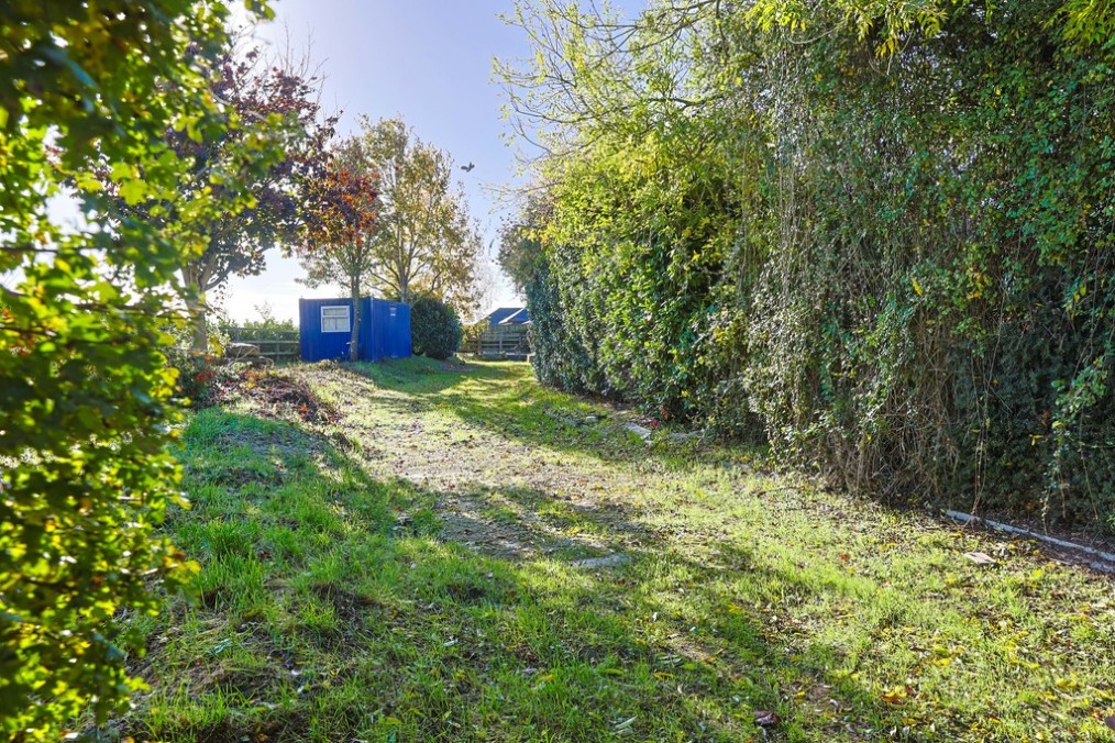 Thame Road, Great Milton