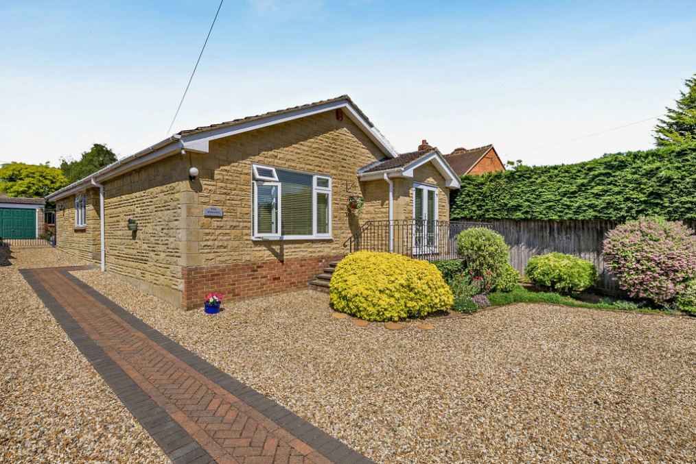Thame Road, Great Milton