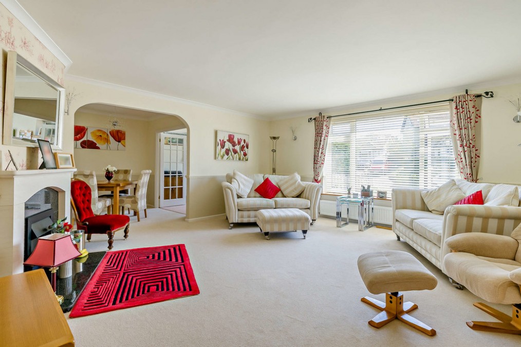Thame Road, Great Milton