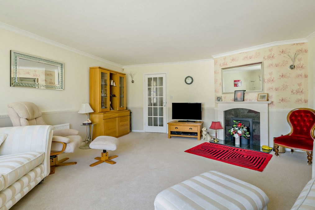 Thame Road, Great Milton