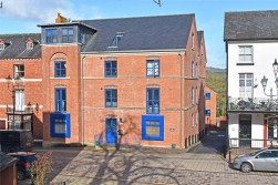 High Street, Llandrindod Wells