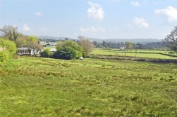 Gwystre, Llandrindod Wells
