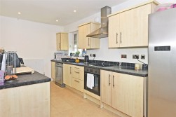 Llanddewi, Llandrindod Wells, Powys