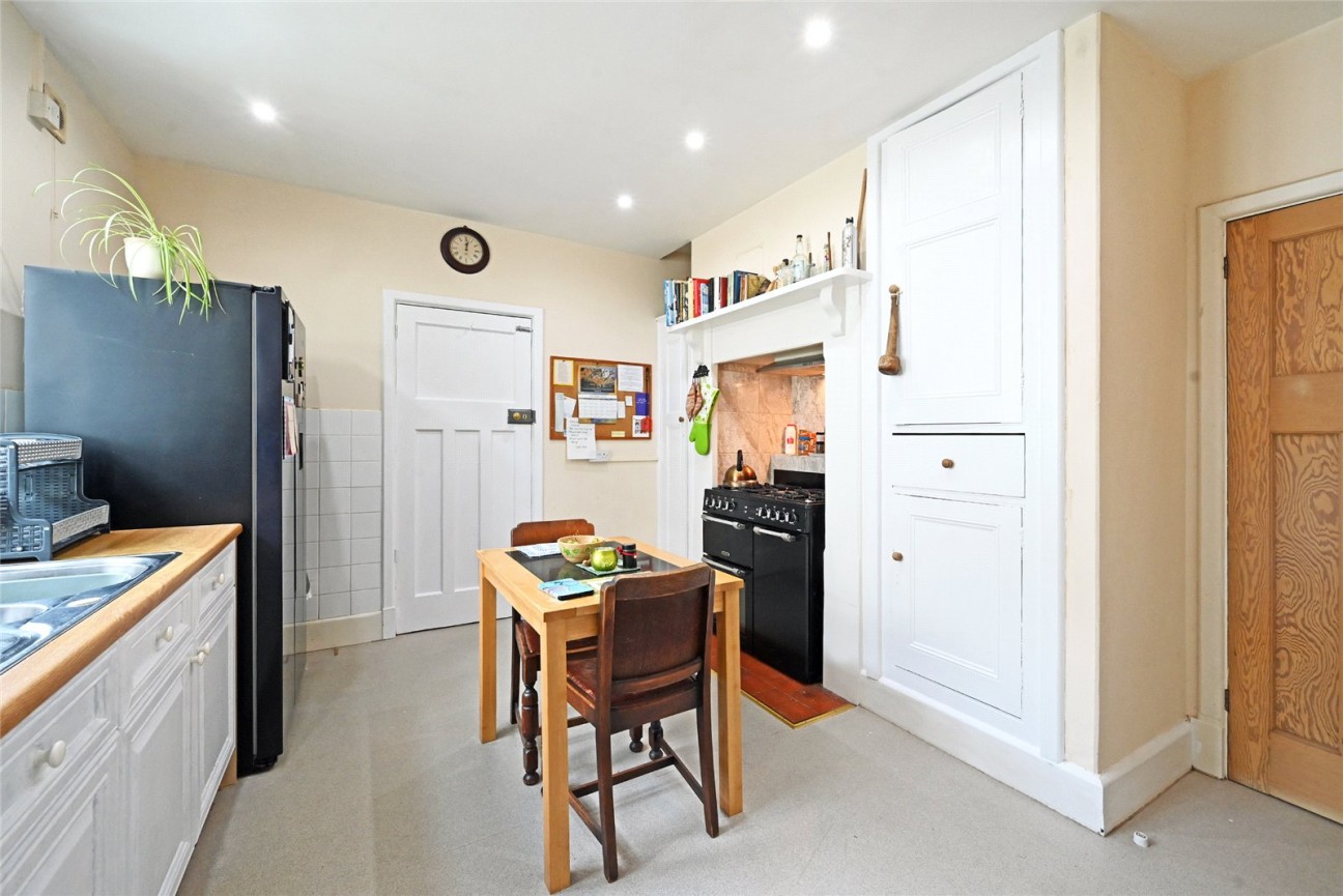 Broadway, Llandrindod Wells