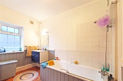 Broadway, Llandrindod Wells