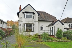 Broadway, Llandrindod Wells